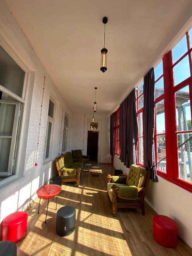 Red Door Apartment Tbilisi Exterior photo